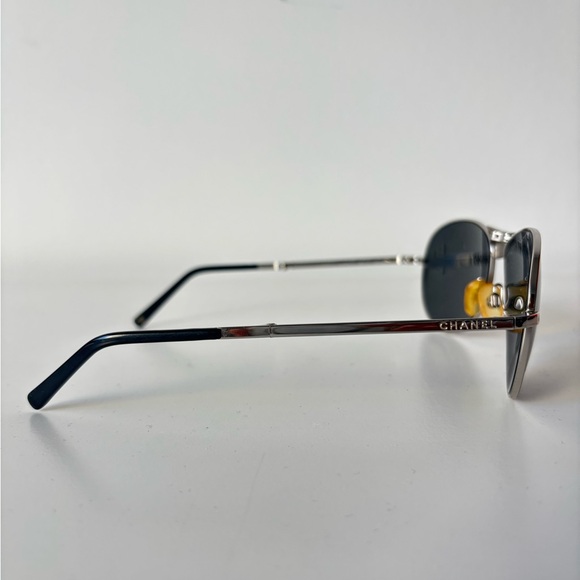 Chanel Rare Vintage Foldable Unisex Aviator Sunglasses - Picture 5 of 12